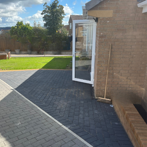 Knights Masonry - driveway and patio